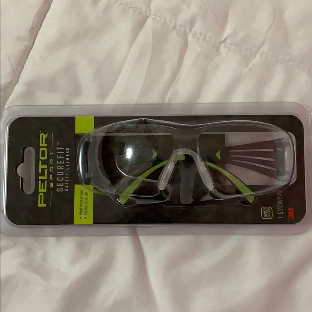 Safety eyewear